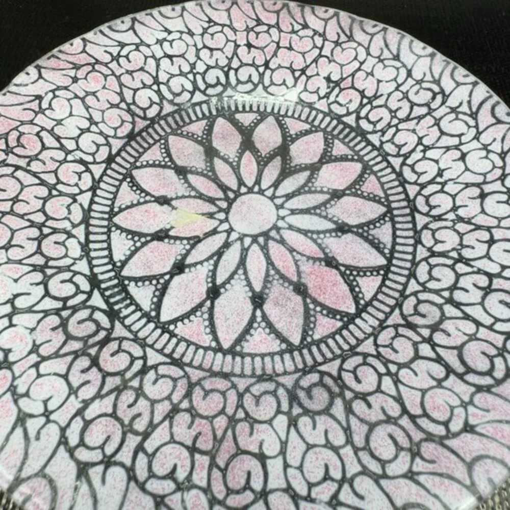 Sydenstricker Pink Fused Art Glass Dish‎ Plate 8.5inch Wide Floral Pattern Dish